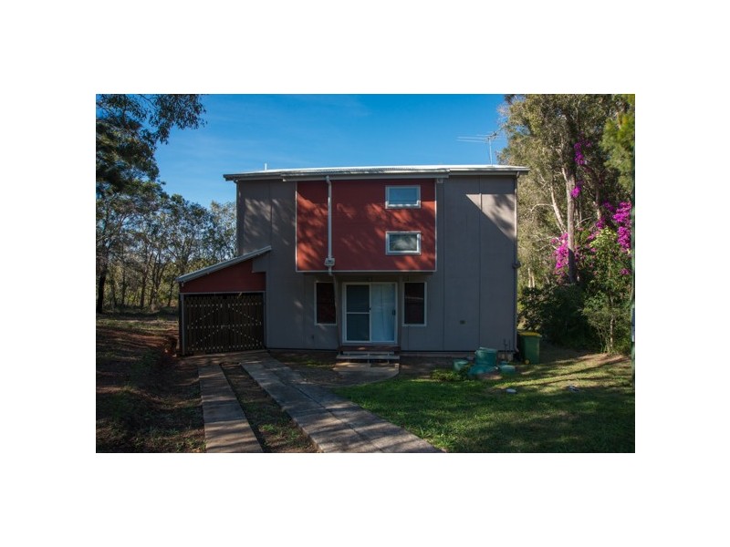 14 Hilda Crescent, Macleay Island QLD 4184