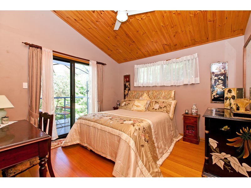 82 Treasure Island Avenue, Karragarra Island QLD 4184