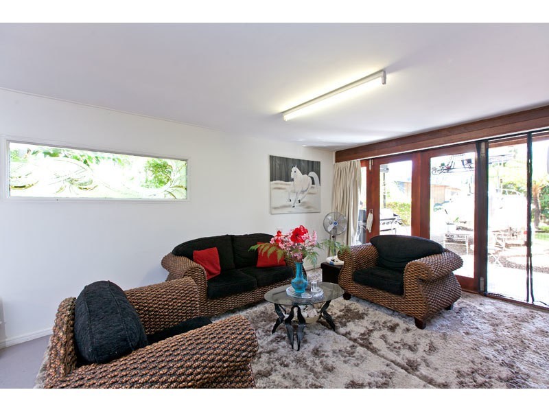 82 Treasure Island Avenue, Karragarra Island QLD 4184