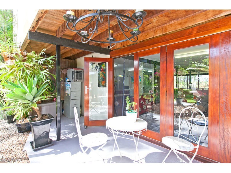 82 Treasure Island Avenue, Karragarra Island QLD 4184