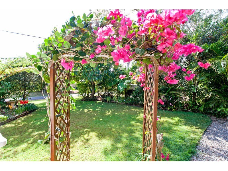 82 Treasure Island Avenue, Karragarra Island QLD 4184