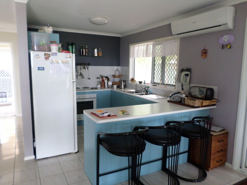 17 KOONWARRA PARADE, Macleay Island QLD 4184