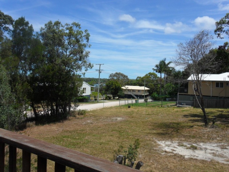 21 Camena Street, Macleay Island QLD 4184