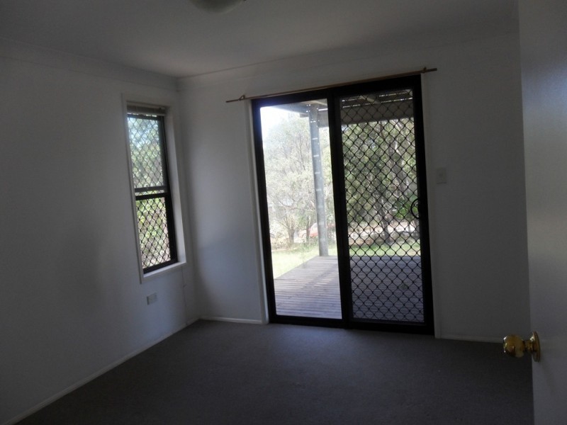 21 Camena Street, Macleay Island QLD 4184