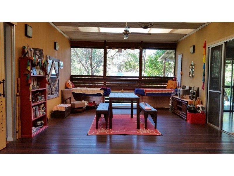 152 Kate St, Macleay Island QLD 4184