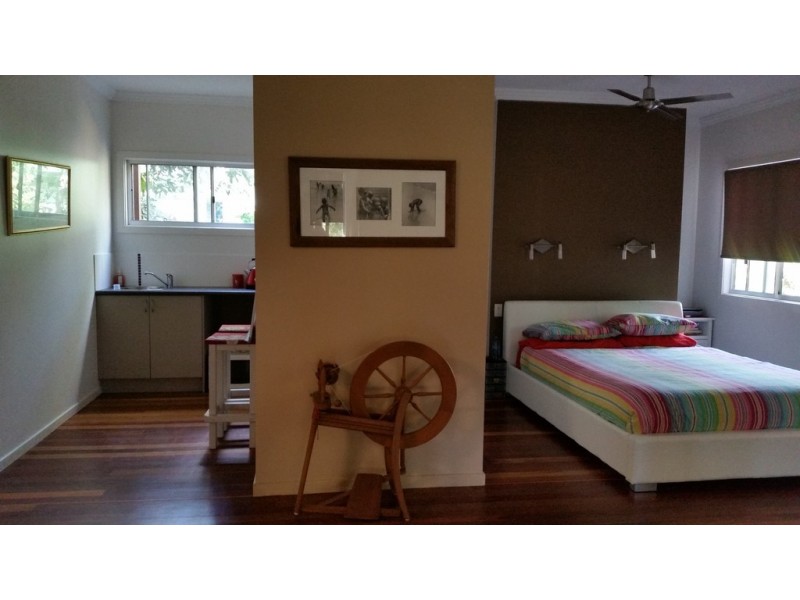 152 Kate St, Macleay Island QLD 4184