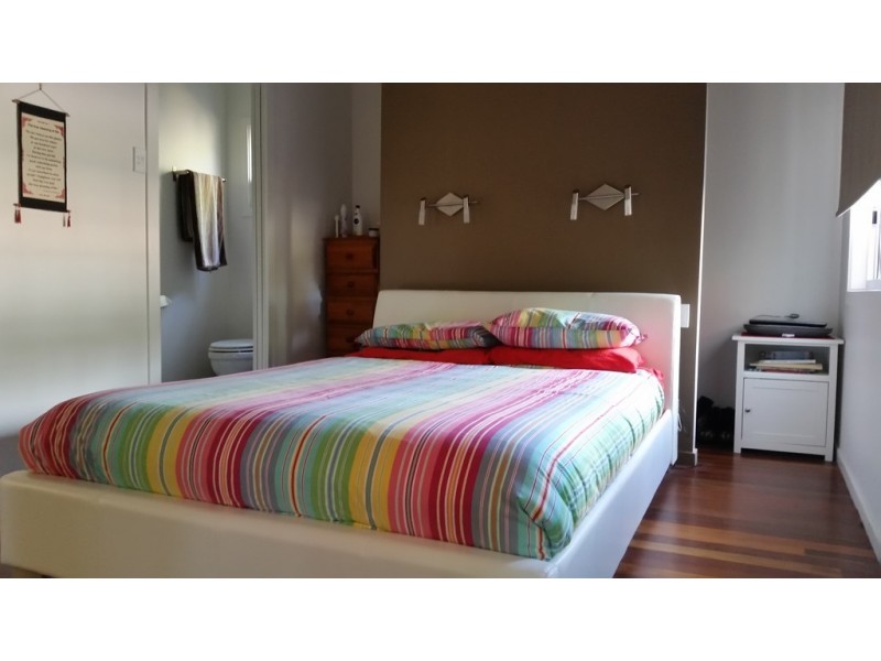 152 Kate St, Macleay Island QLD 4184