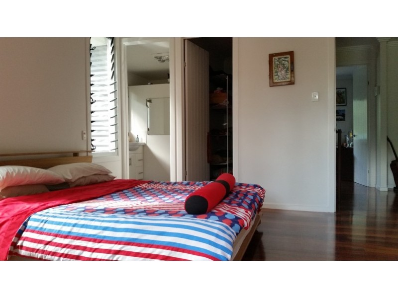 152 Kate St, Macleay Island QLD 4184