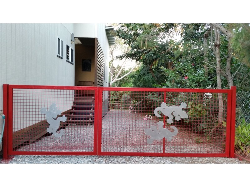 152 Kate St, Macleay Island QLD 4184