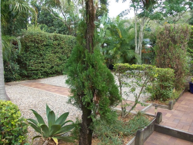 37 KARDINIA STREET, Macleay Island QLD 4184