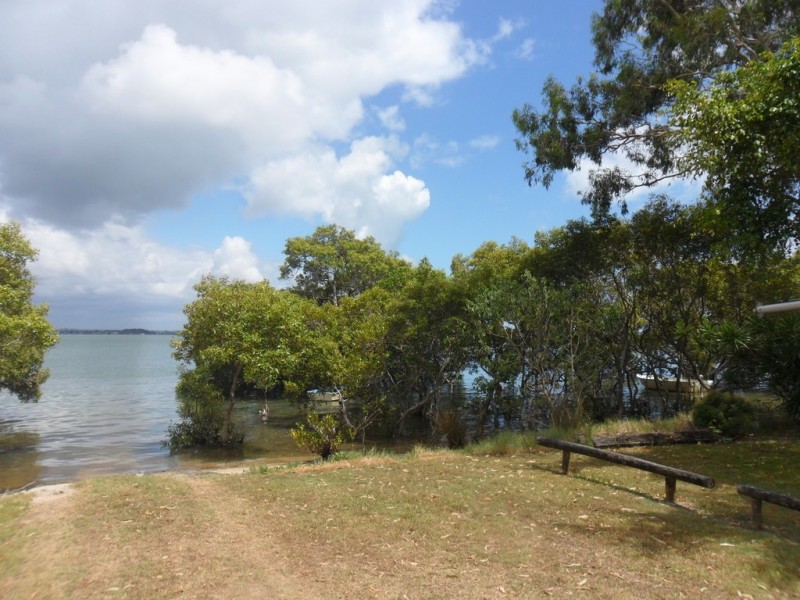 17 Orana Street, Macleay Island QLD 4184
