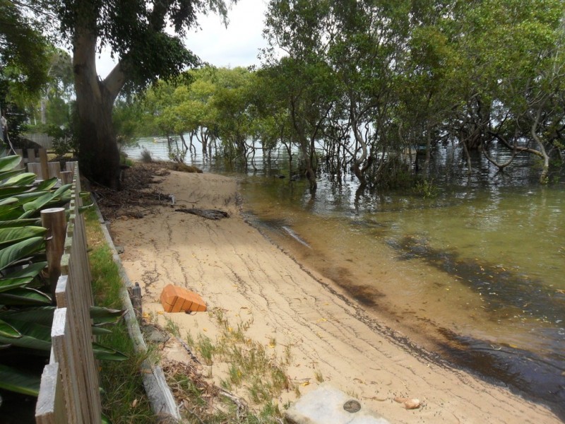 17 Orana Street, Macleay Island QLD 4184