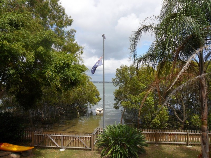 17 Orana Street, Macleay Island QLD 4184