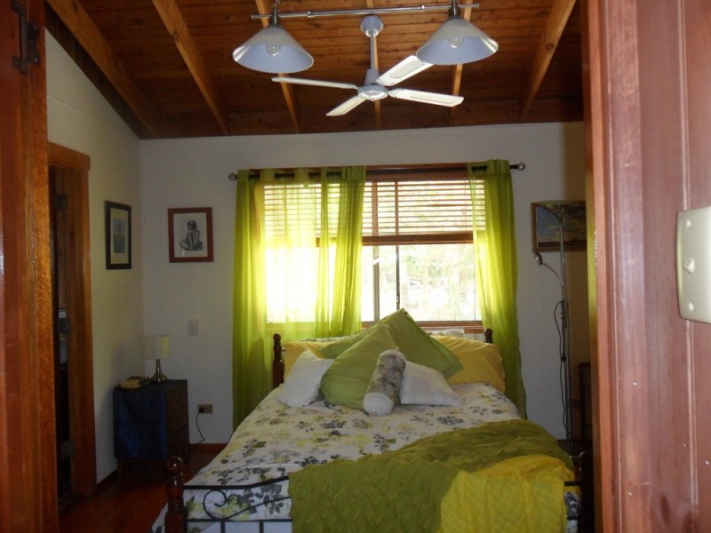 17 Orana Street, Macleay Island QLD 4184