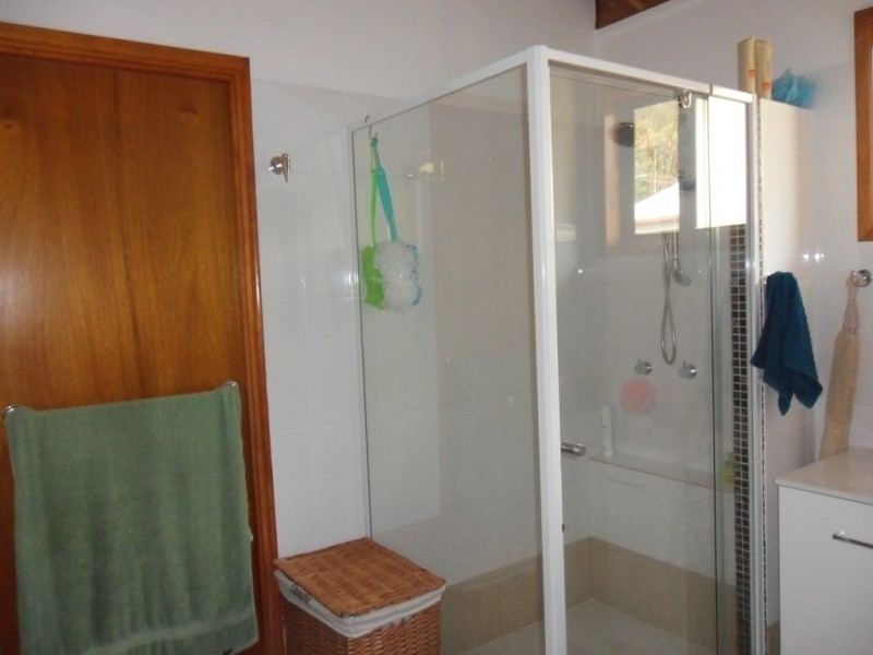 17 Orana Street, Macleay Island QLD 4184