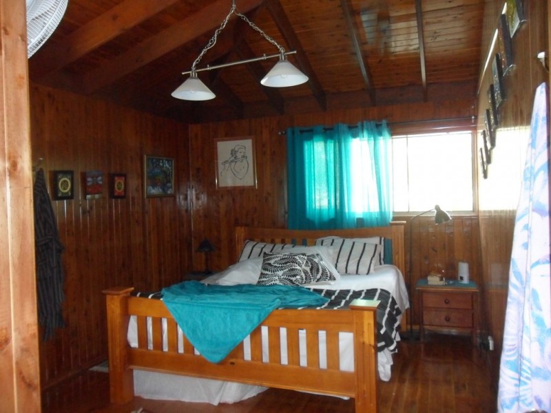 17 Orana Street, Macleay Island QLD 4184