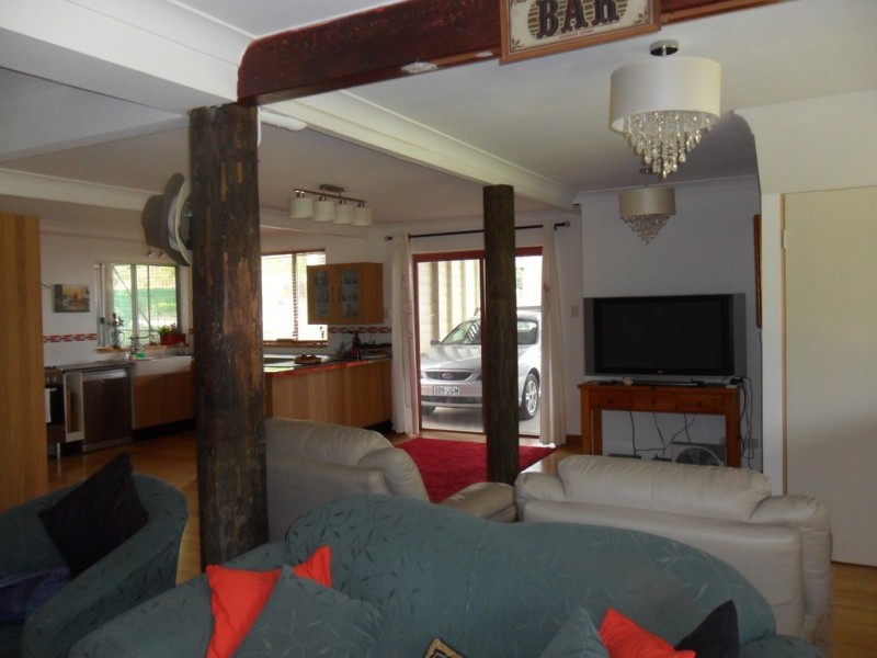 17 Orana Street, Macleay Island QLD 4184