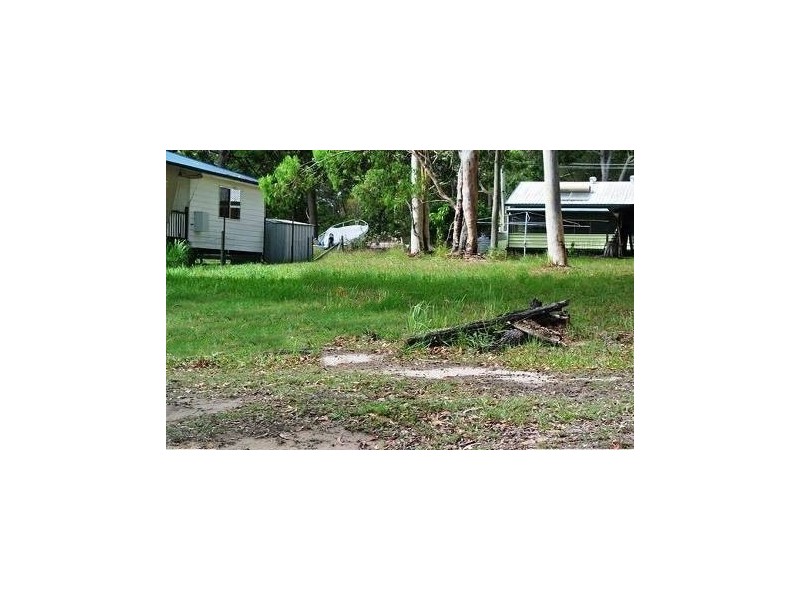 3 Kalara Street, Macleay Island QLD 4184