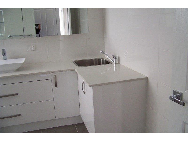 16 ALISTAIR COURT, Macleay Island QLD 4184