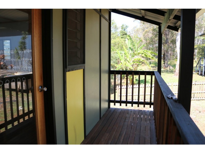 6 EAGLE STREET, Macleay Island QLD 4184