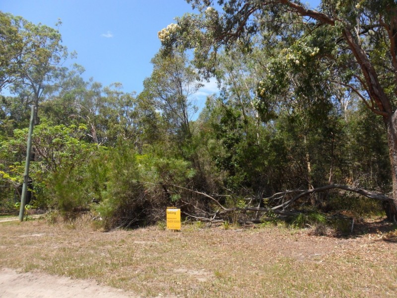12 Kardinia Street, Macleay Island QLD 4184