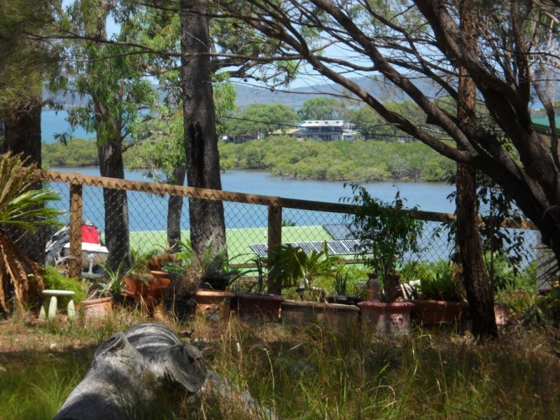 208-210 Kate Street, Macleay Island QLD 4184