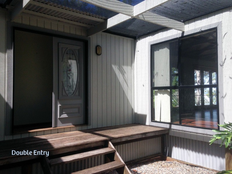 12 RAY ST, Macleay Island QLD 4184