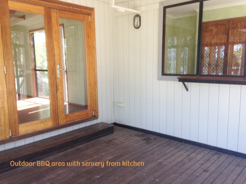 12 RAY ST, Macleay Island QLD 4184