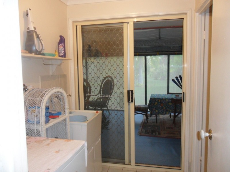 24 Treasure Island Avenue, Karragarra Island QLD 4184