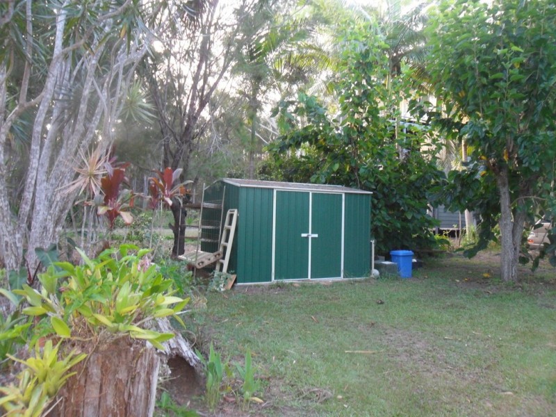 24 Treasure Island Avenue, Karragarra Island QLD 4184