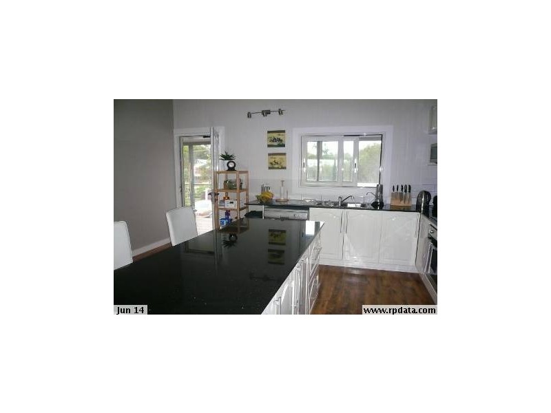 2 PERCIVAL STREET, Macleay Island QLD 4184