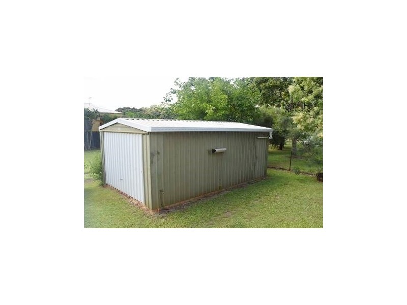 26 Noyes Parade, Karragarra Island QLD 4184