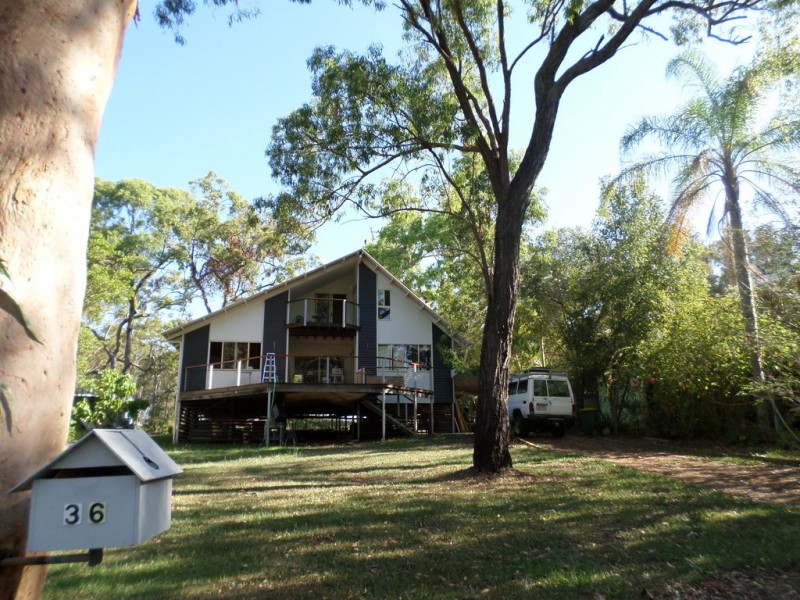 36 BLUE BAY CRESCENT, Macleay Island QLD 4184