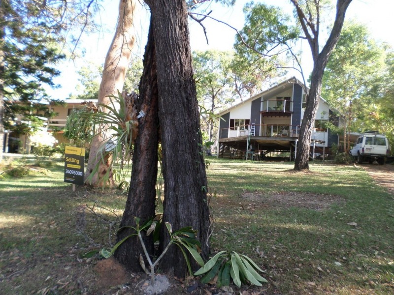 36 BLUE BAY CRESCENT, Macleay Island QLD 4184