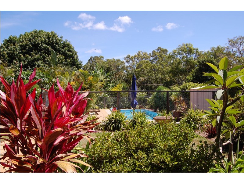 16 EASTBOURNE TERRACE, Macleay Island QLD 4184
