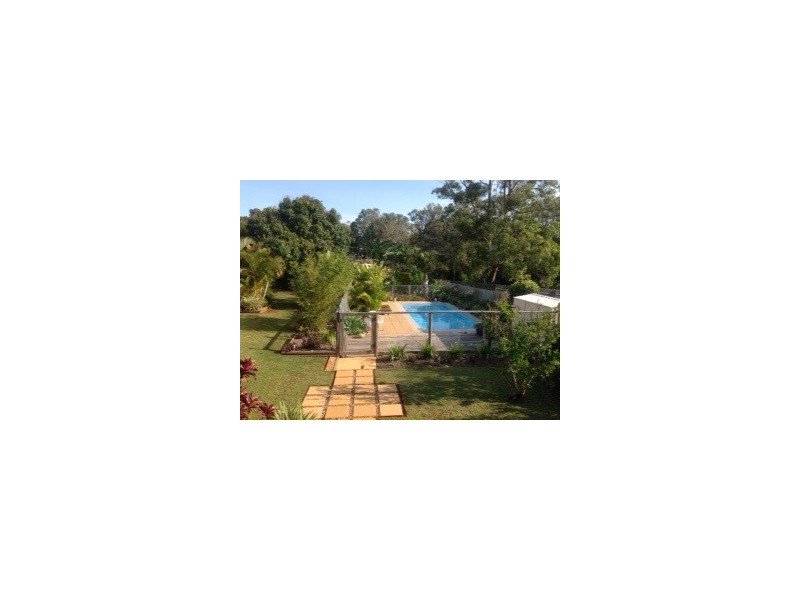 16 EASTBOURNE TERRACE, Macleay Island QLD 4184
