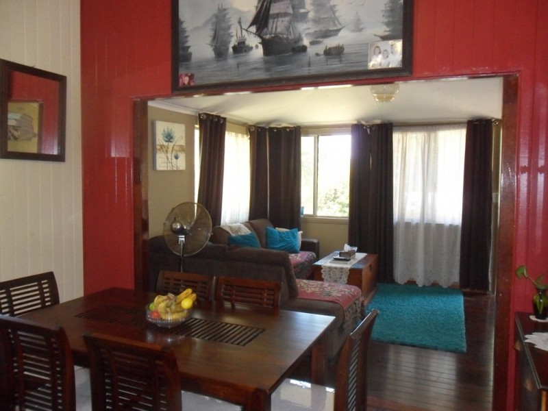 18 Panaroo Street, Macleay Island QLD 4184