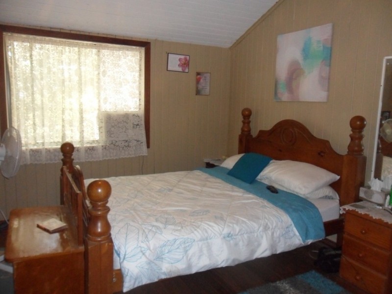 18 Panaroo Street, Macleay Island QLD 4184