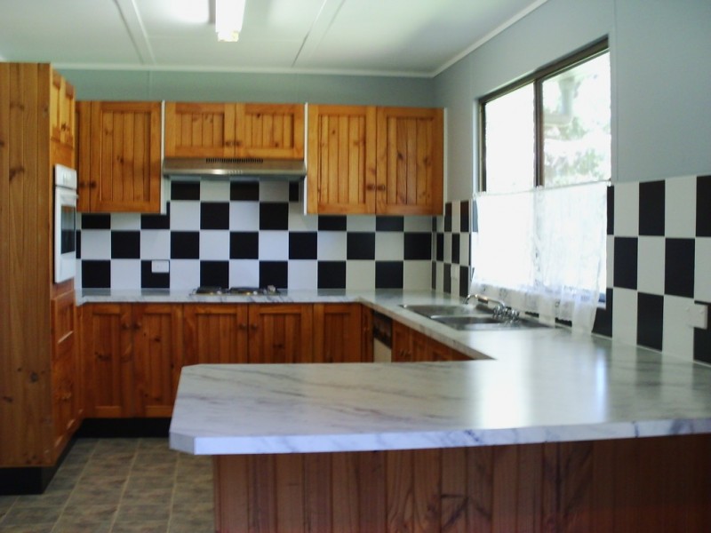 7 Double Bay Street, Macleay Island QLD 4184