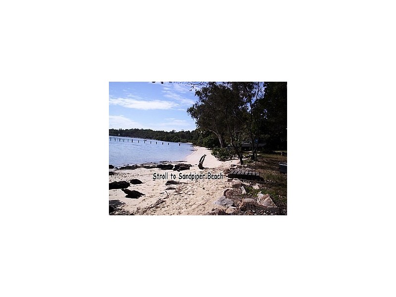21 President Terrace, Macleay Island QLD 4184
