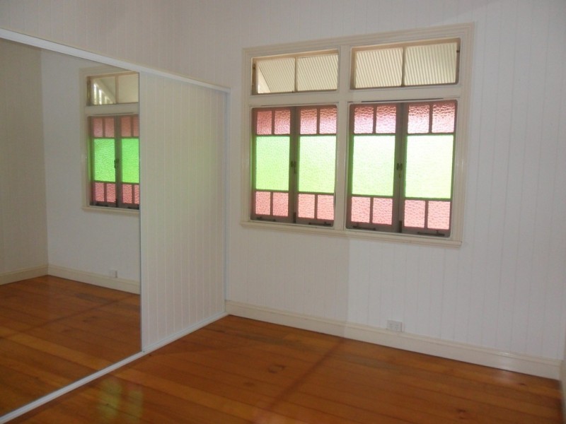 6 Blue Bay Crescent, Macleay Island QLD 4184