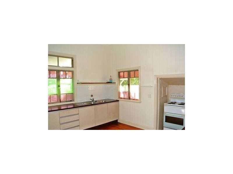 6 Blue Bay Crescent, Macleay Island QLD 4184