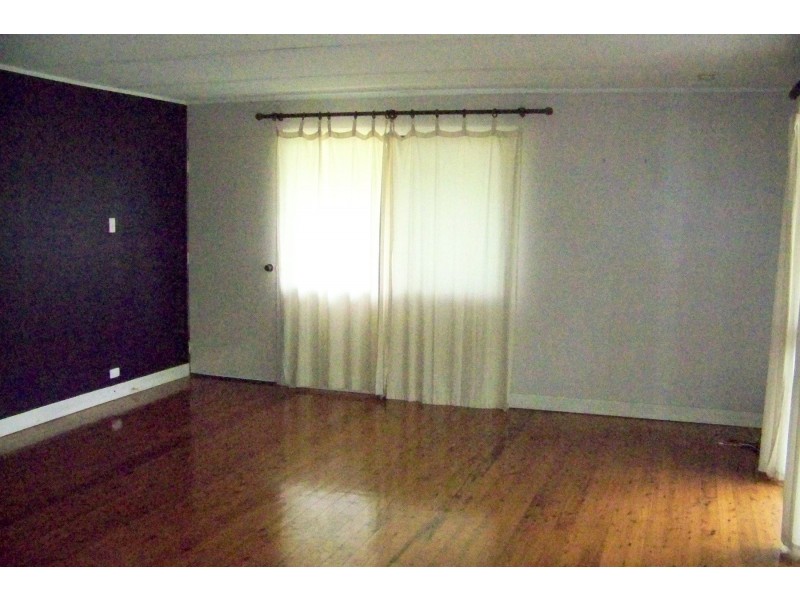 51 Tina Ave, Lamb Island QLD 4184