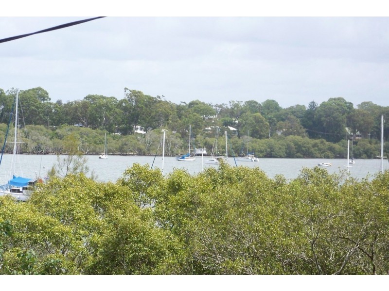 51 Tina Ave, Lamb Island QLD 4184