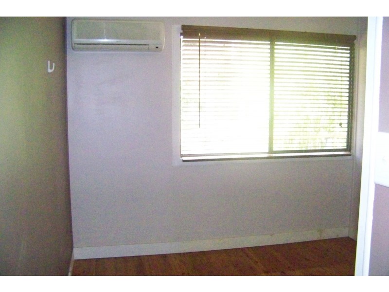 51 Tina Ave, Lamb Island QLD 4184