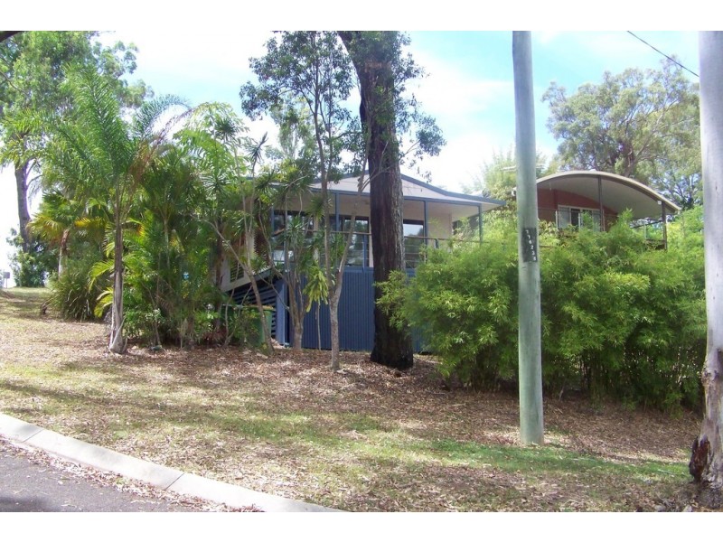 51 Tina Ave, Lamb Island QLD 4184