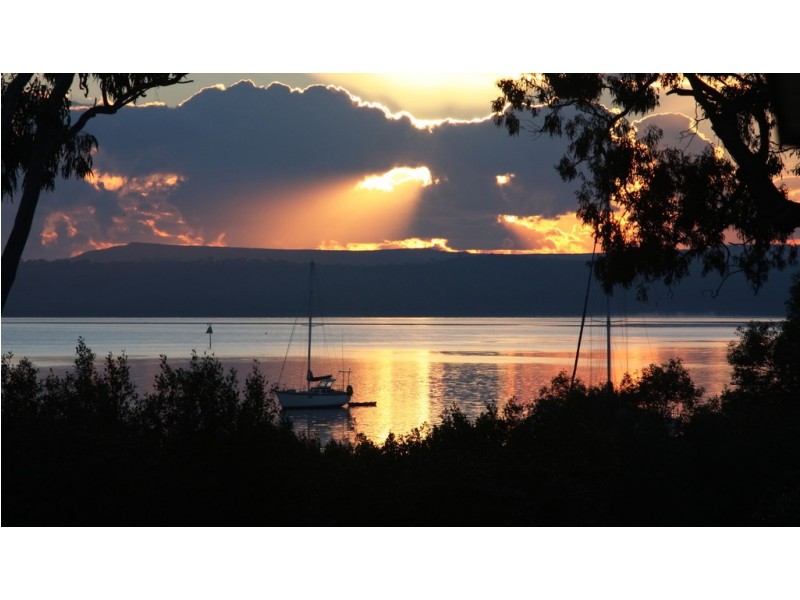 66 The Esplanade, Karragarra Island QLD 4184