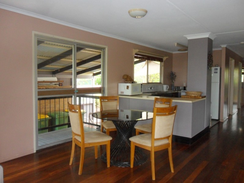 26 Jan Street, Macleay Island QLD 4184