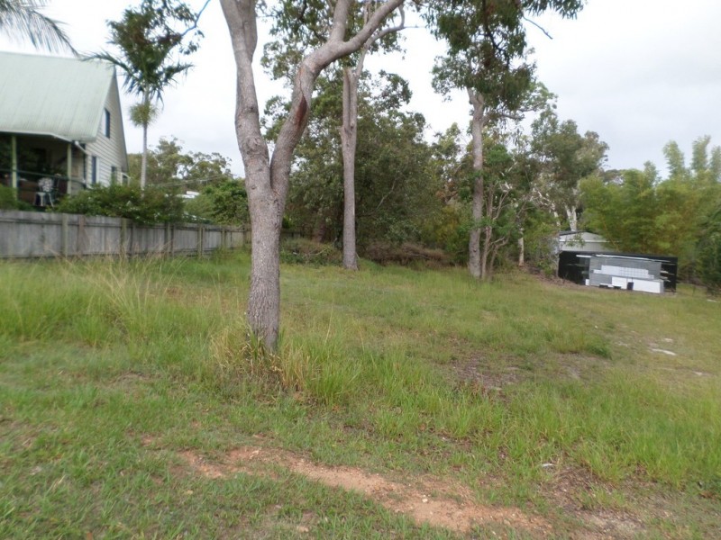 23 KOOBERRY STREET, Macleay Island QLD 4184