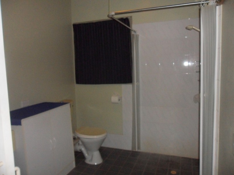 34 Noyes Parade, Karragarra Island QLD 4184